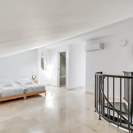 Cute On Calle Juan Herrera In Center Apartment Malaga